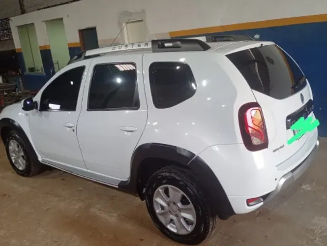 Renault Duster Dynamique 2.0 Hi-flex 16V Aut. 2016
