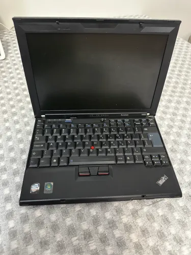 Notebook Lenovo Thinkpad X200 160 gb de hd e 4 gb de RAM