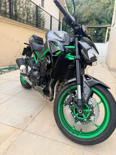Z990 com apenas 7 mil KM