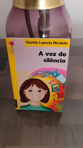 Livro infantil a voz do silêncio 
