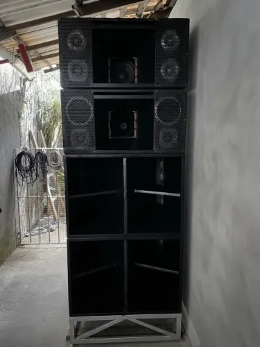 Conjunto de som profissional completo/ potência e equalizador.
