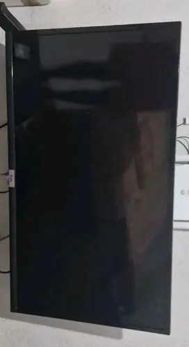 TV TCL(LEIA A DESCRIÇÃO)