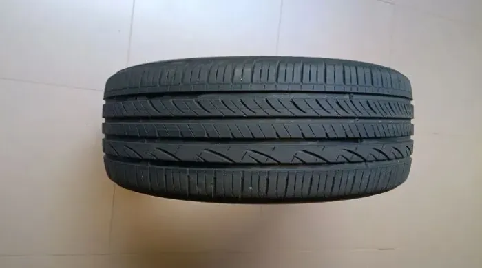 GITI Confort 235/50R19