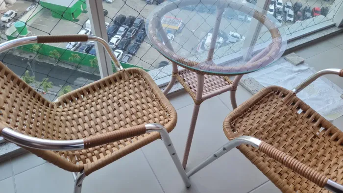 Conjunto mesa e 2 cadeiras varanda