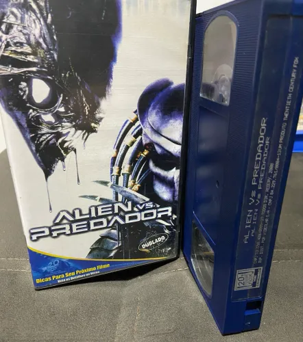 Fita VHS filme Alien vs Predador DUBLADA apresenta mofo