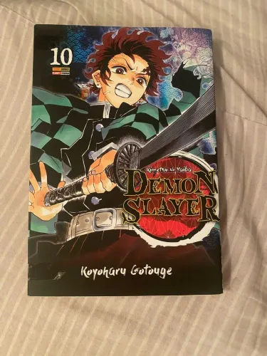 mangá "Demon Slayer" volume 10