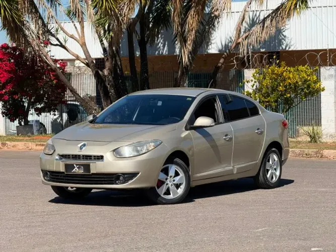 Renault Fluence Sed. Dynamique 2.0 16V Flex Aut. 2013