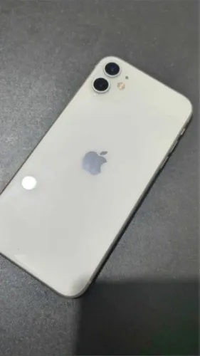 iPhone 11 branco 