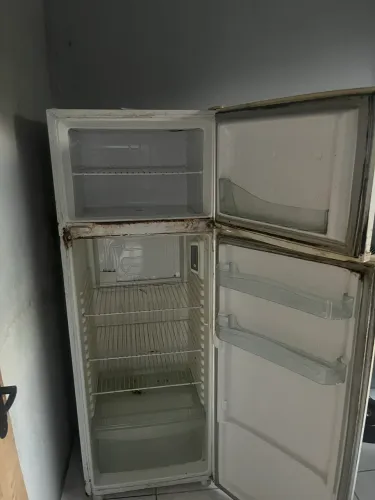 Vendo geladeira