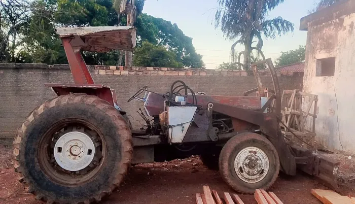 TRATOR MASSEY FERGUSON 295