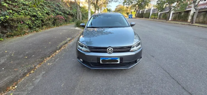 Volkswagen Jetta Comfortline 2.0 T.flex 8V 4P Tipt. 2014