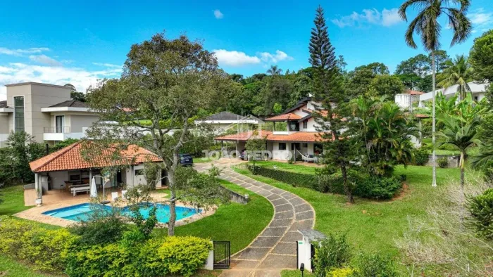 Casa no Chácara Cataguá | 4 Quartos, 2 Suítes, Piscina, Sauna, quintal e Energia Fotovolta