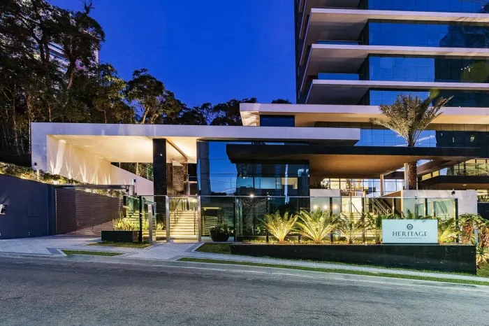 Apartamento para Venda, Curitiba / PR, bairro Campo Comprido, 3 dormitórios, sendo 3 suíte