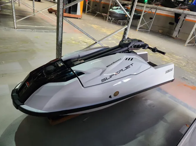 SUPERJET YAMAHA,NOVO,SEM USO,PARTICULAR!!