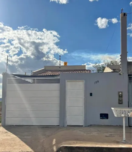 CASA A VENDA NA MATRIZ