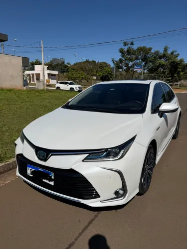 Toyota Corolla Altis Prem. Hybrid 1.8 Flex AUT 2023