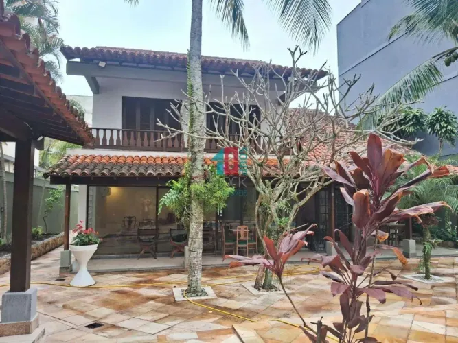 Recreio dos Bandeirantes | Casa de Rua 3 quartos, sendo 1 suite