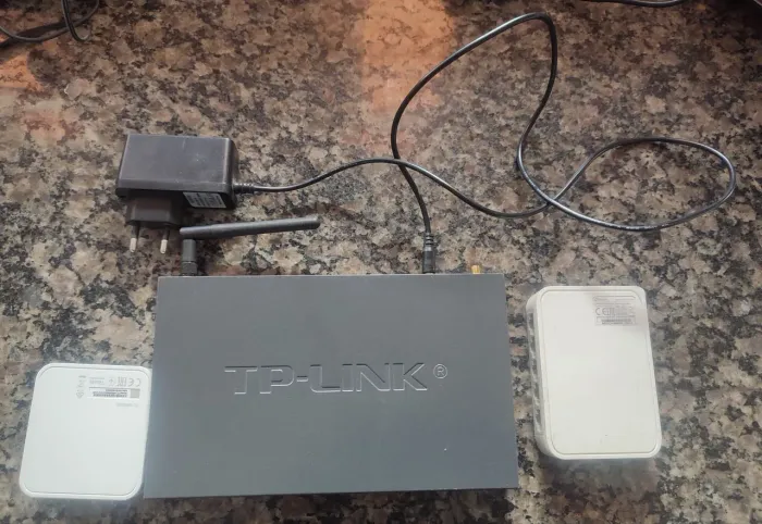3 roteadores tplink 
