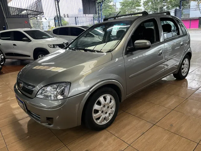 Chevrolet Corsa Hat.premium 1.8 MPFI 8V F.power 5P 2005