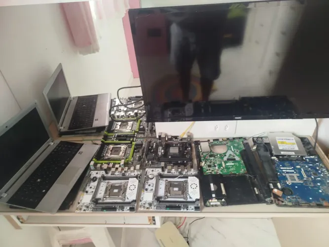 Sucata de placas mãe leia o anúncio 