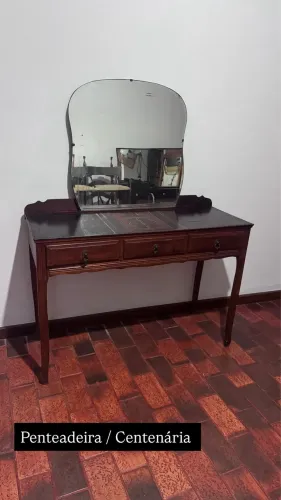 Penteadeira Centenária 