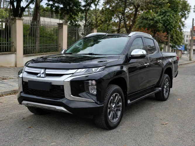 Mitsubishi L200 Triton Sport HPE-S 2.4 CD Dies. AUT 2022