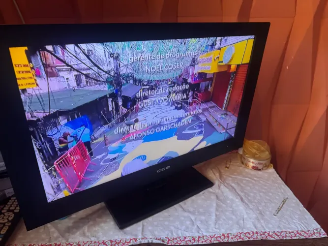 Vende-se TV CCE 29 polegadas para retirada de peças 