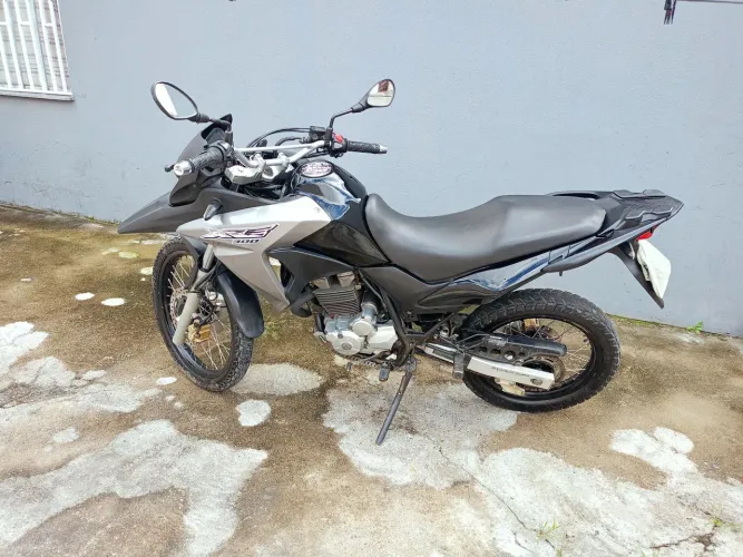 Moto pra peças exigente
