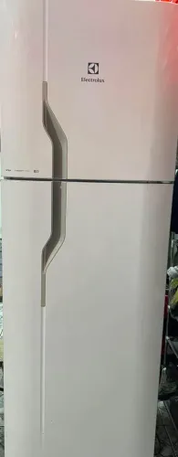 Vendo e entrego geladeira Electrolux 350L frost free 110v com garantia aceito pix 