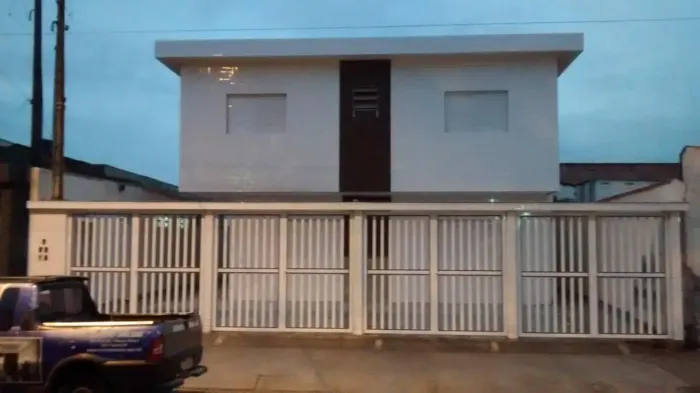 SOBRADO 2 DORMITÓRIOS