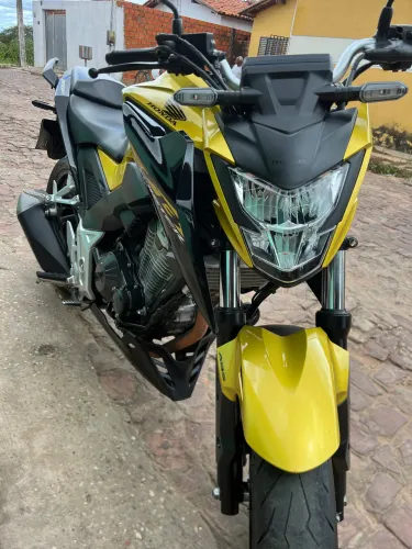 Cb Twister 300F 
