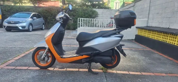 Honda Lead 2013 CBS Baixo km. 