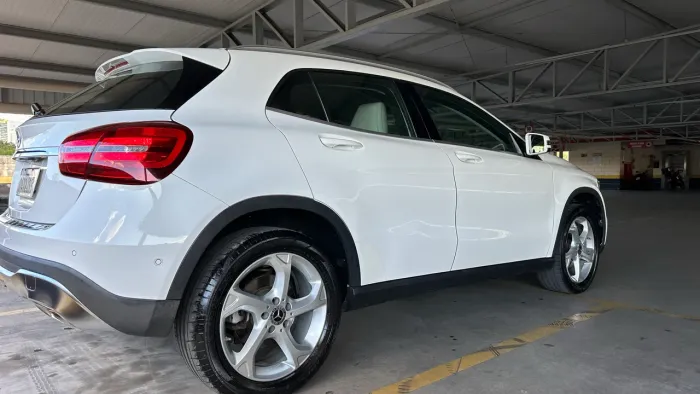 Mercedes-Benz GLA 200 Adv. 1.6/1.6 TB 16V Flex Aut. 2019