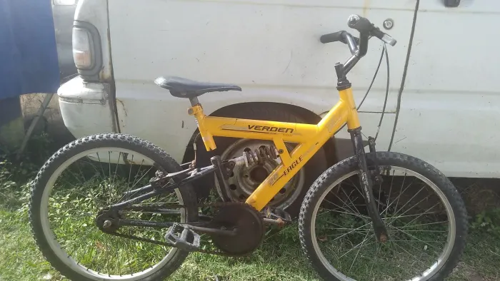 Vendo bicicleta aro 20 tratar Sergio 27, *