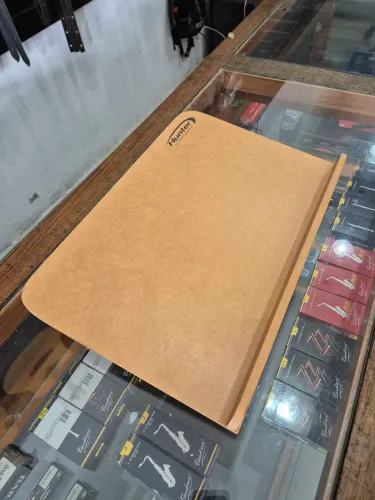 Partitura com suporte para pedestal hep