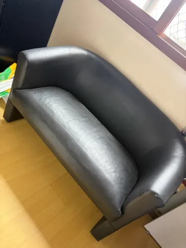 SOFÁ DE COURINO TOK E STOK