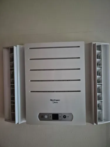 Ar Condicionado deJjanela Springer Midea 7500 controle remoto