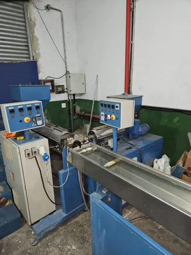 Extrusora Alfa EXA 40/28D com Co-extrusora EXA 25/28D - Completa