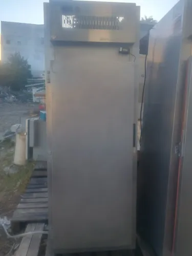 Geladeira Vertical porta dupla inox industrial