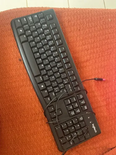 Teclado com fio