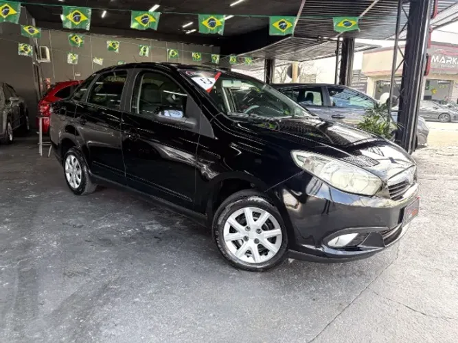 Fiat Grand Siena Attrac. 1.4 EVO F.flex 8V 2013