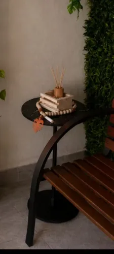 Mesa de canto redonda