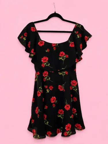 Vestido ciganinha florido forever21 nunca usado