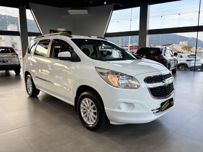Chevrolet Spin LT 1.8 8V Econo.flex 5P Mec. 2015