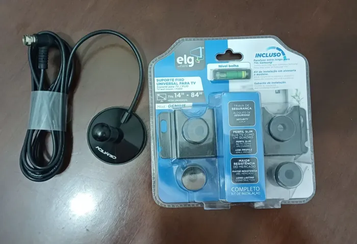 KIT SUPORTE ELG PARA TV + ANTENA DIGITAL AQUÁRIO.