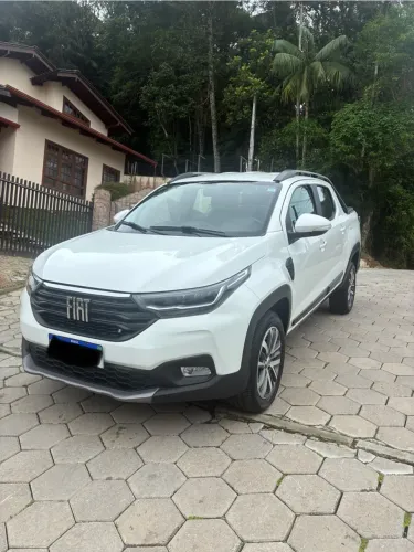 Fiat Strada Volcano 1.3 Flex 8V CD Aut. 2023