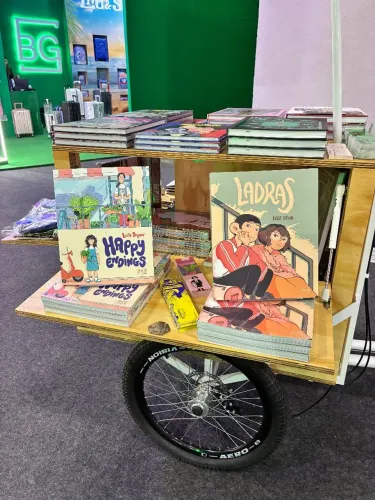 Bike book, triciclo para vender livros