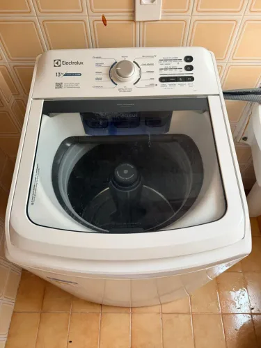 Máquina de lavar Electrolux Essential