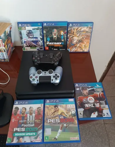 PS4 com 6 jogos mídia física