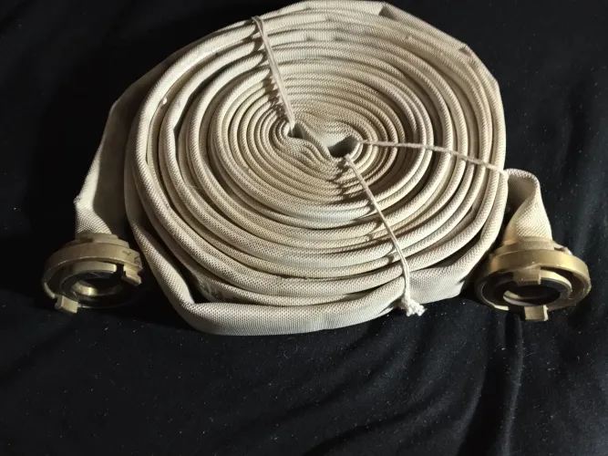 Para Condomínio pequeno furo na pontinha r$ 50 mais ou menos 10 m